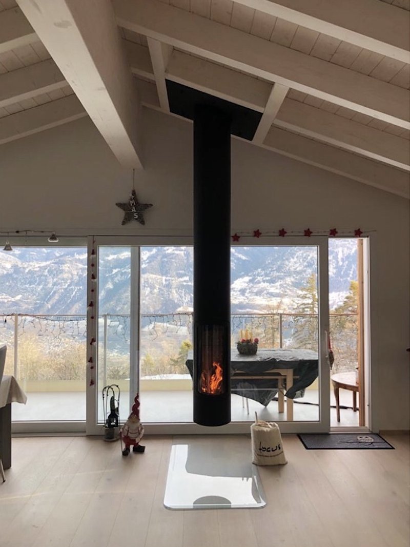 Suspended Focus Slimfocus fireplace - Carron-Lugon