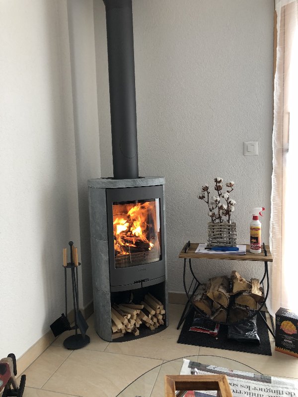 Contura 820T Wood Stove - Carron-Lugon