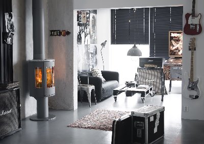 Contura 586 cinza - Porta de ferro fundido, tampo em pedra sabão