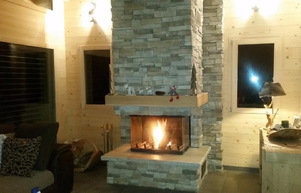 3-sided fireplace with stone cladding - Carron-Lugon