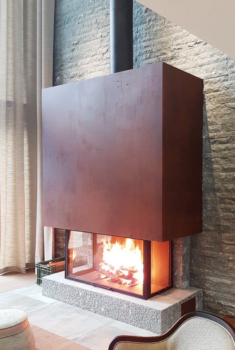 Custom made Staffieri fireplace - Carron-Lugon