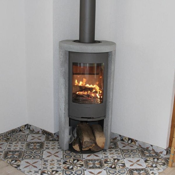 Contura 520T Wood Stove - Carron-Lugon