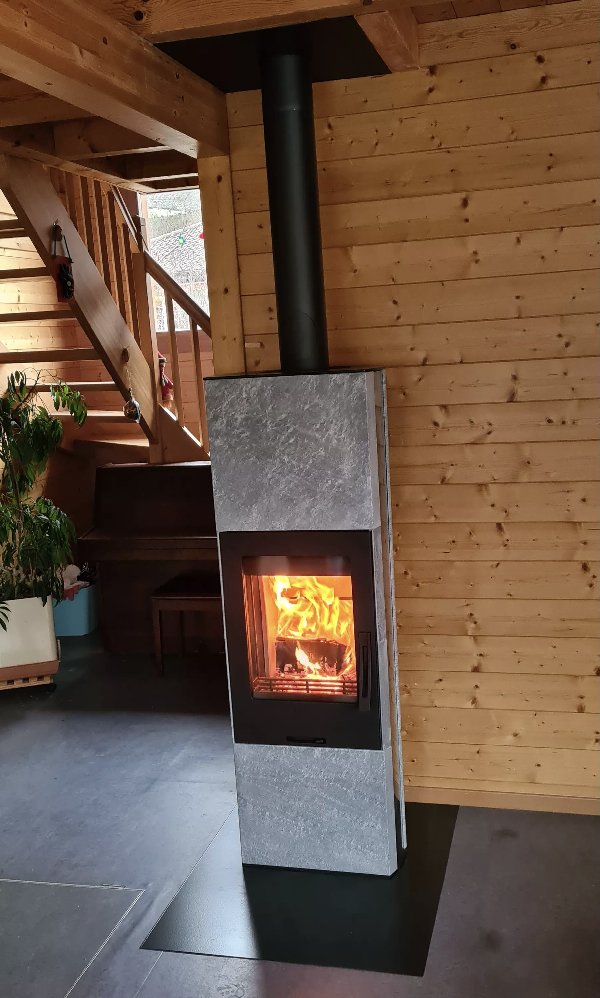 Contura 35T Wood-Burning Stove - Carron-Lugon