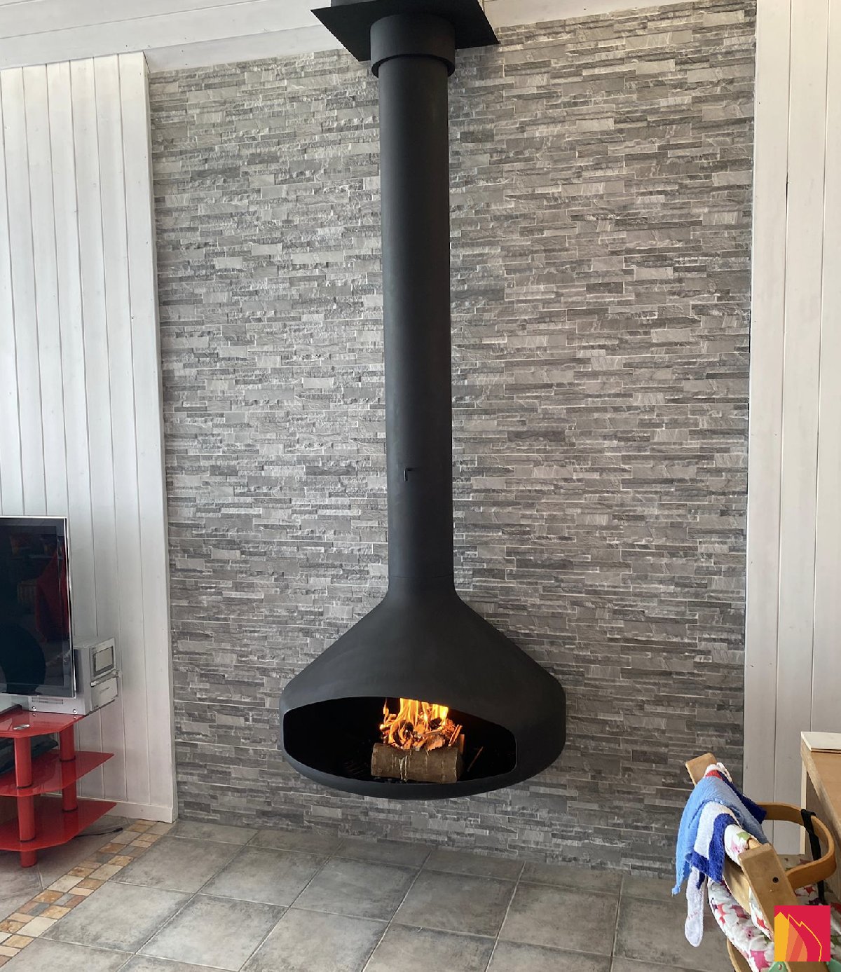 Focus Paxfocus Wall Mounted Fireplace - Carron-Lugon