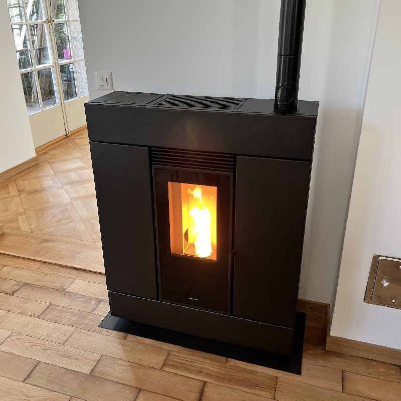Klover Diva Duo Pellet Stove - Carron-Lugon