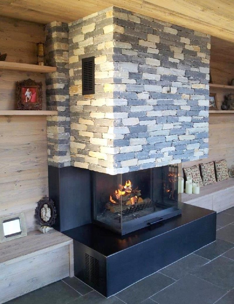 Three-paned fireplace with steel base and St-Léonard stone cladding - Carron-Lugon