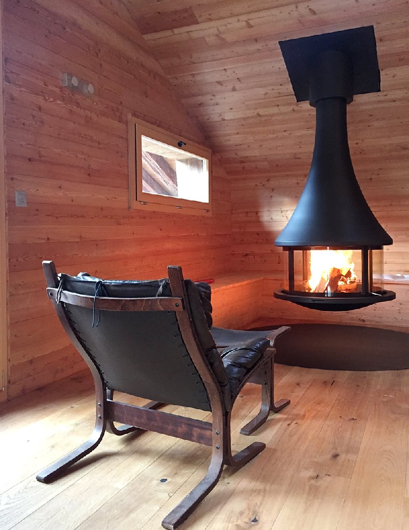 Hanging fireplace JC Bordelet - Carron-Lugon